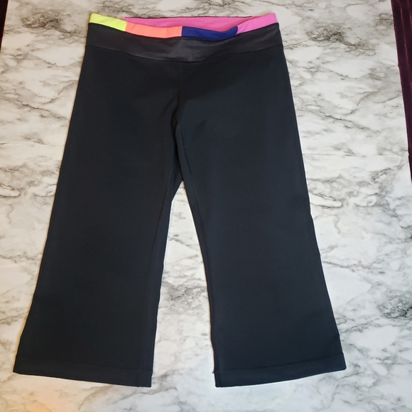 Under Armour Medium capri length stretch pants - Picture 1 of 3